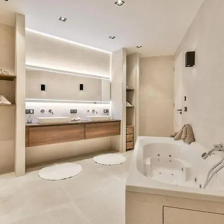 Exquisite Luxury 3b